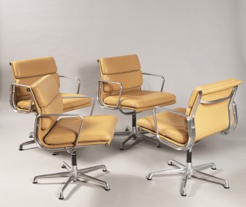 KŘESLA EAMES EA 207