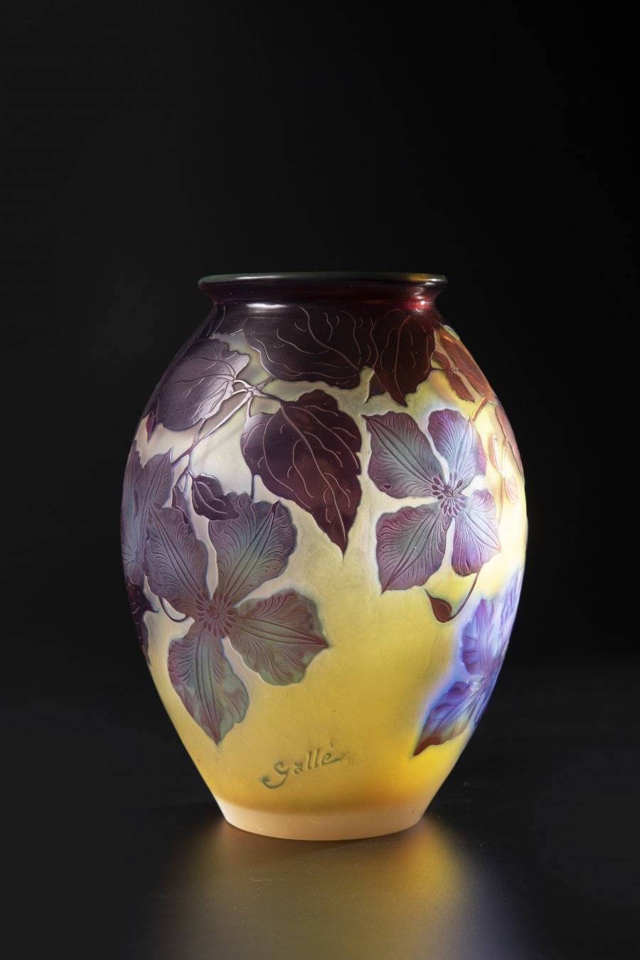 VASE "CLEMATIS I"