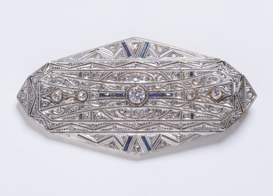 ART DECO BROOCH