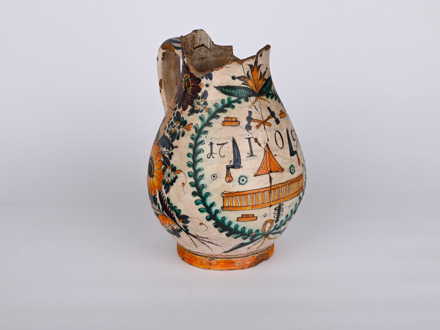 A CERAMIC POSTHABAN JAR