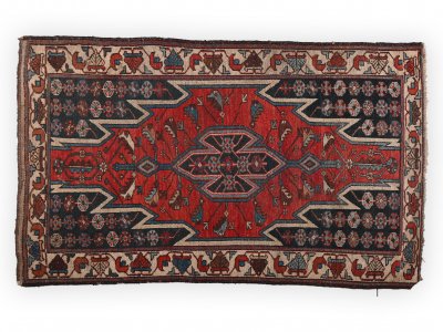 A MEZLAGAN RUG