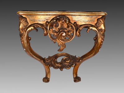 A BAROQUE STYLE CONSOLE TABLE