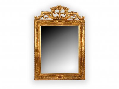 RICHLY CARVED BAROQUE MIRROR