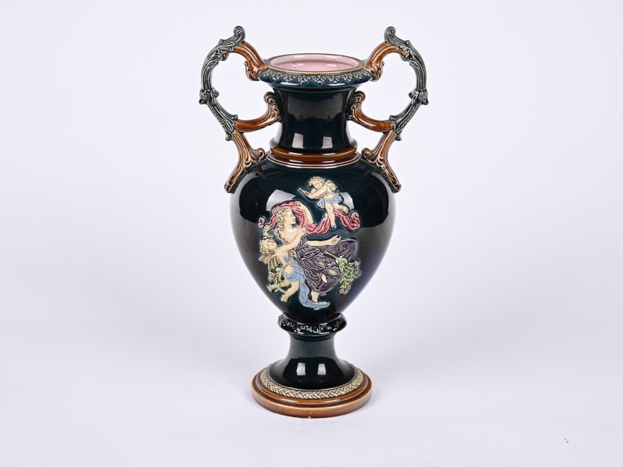 AMPHORA WITH ROMANTIC MOTIFS