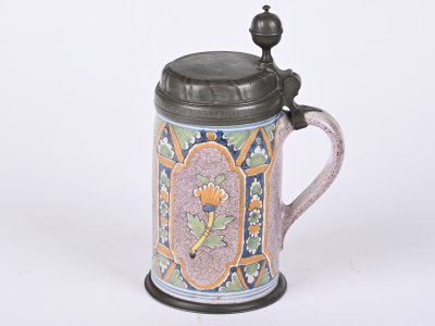 TANKARD WITH A TIN LID