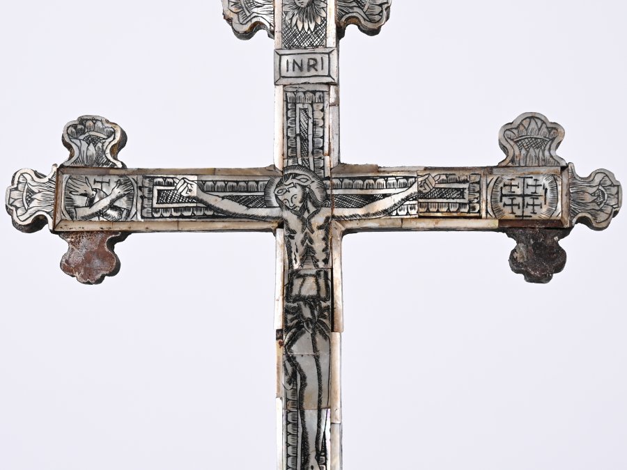 WOOD AND MOTHER OF PEARL CROSS