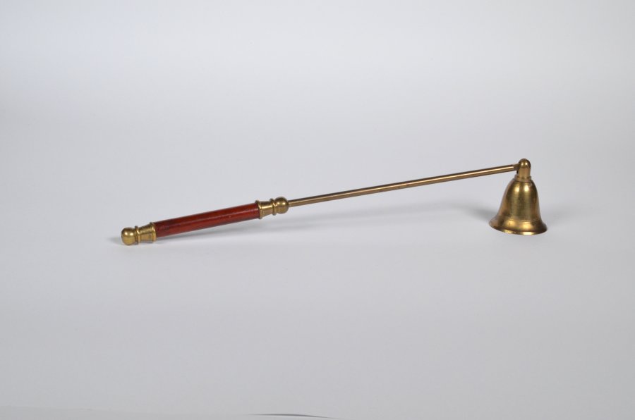 CANDLE SNUFFER