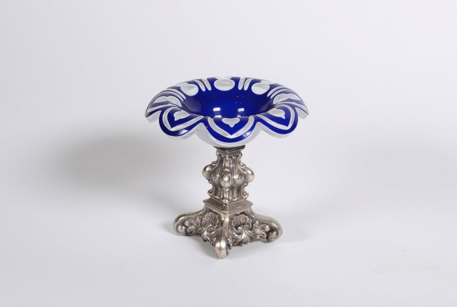 FLOWER SHAPED SALT CELLAR