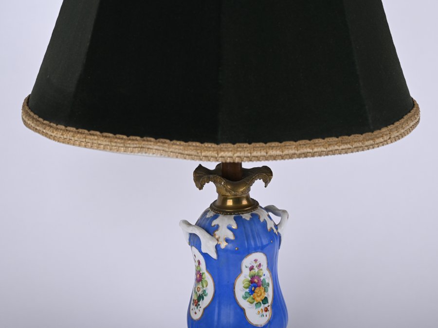 A TABLE LAMP