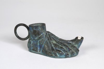 OIL LAMP SHAPED AS A FOOT