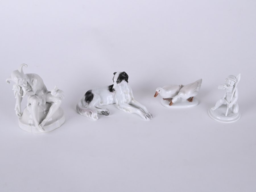 SET OF PORCELAIN FIGURINES II