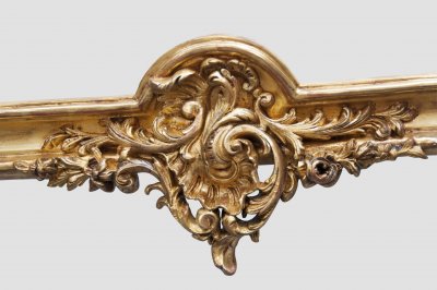 LARGE GILDED PELMET