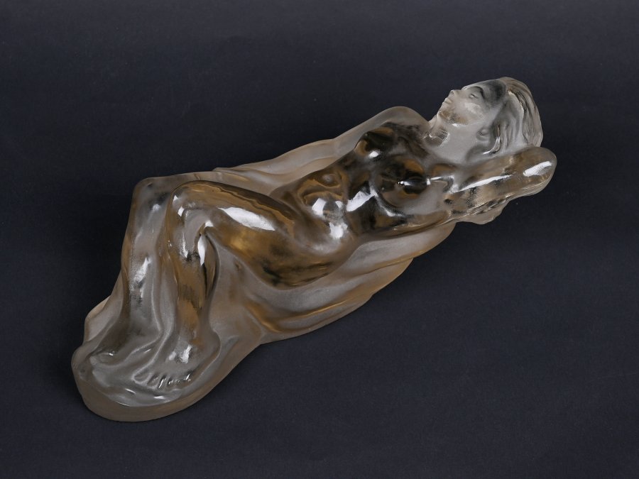 RECUMBENT FEMALE NUDE