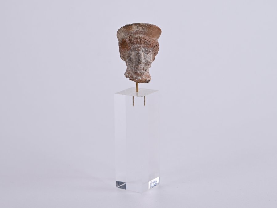 HEAD OF A STATUETTE