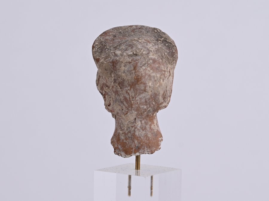 HEAD OF A STATUETTE