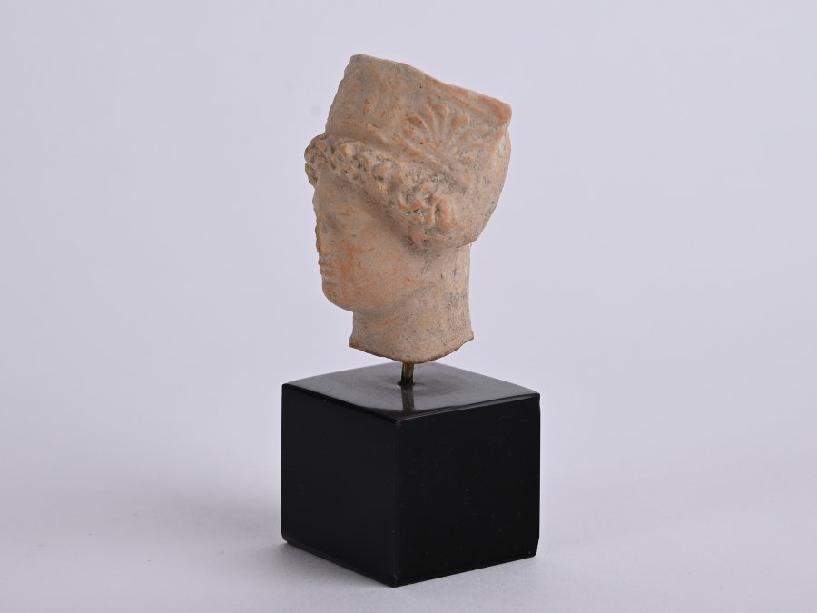 HEAD OF A STATUETTE II