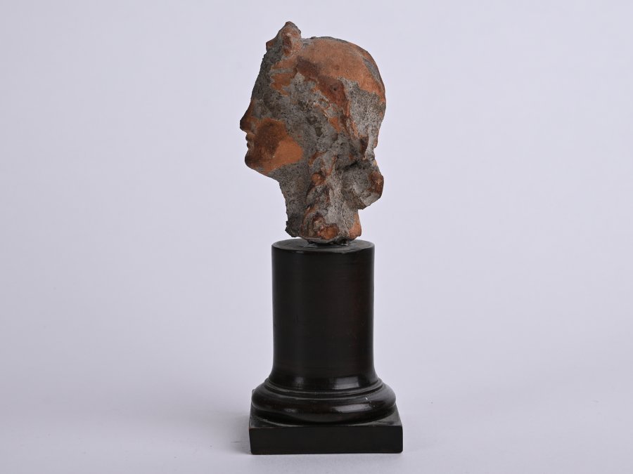 HEAD OF A STATUETTE III