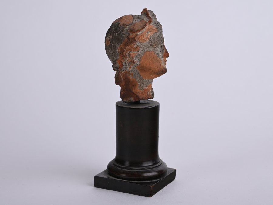 HEAD OF A STATUETTE III