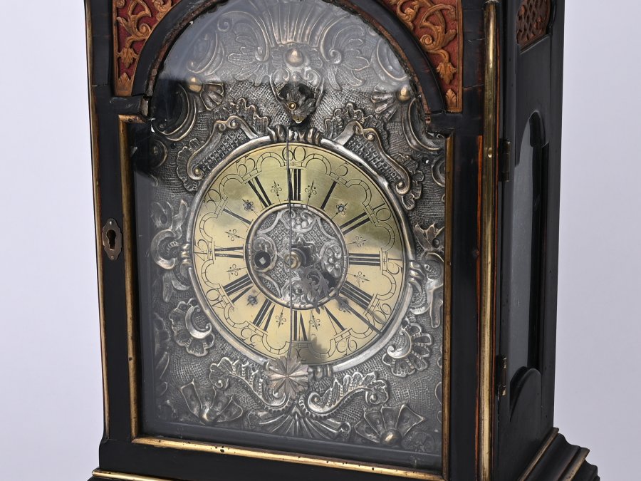 BAROQUE TABLE CLOCK