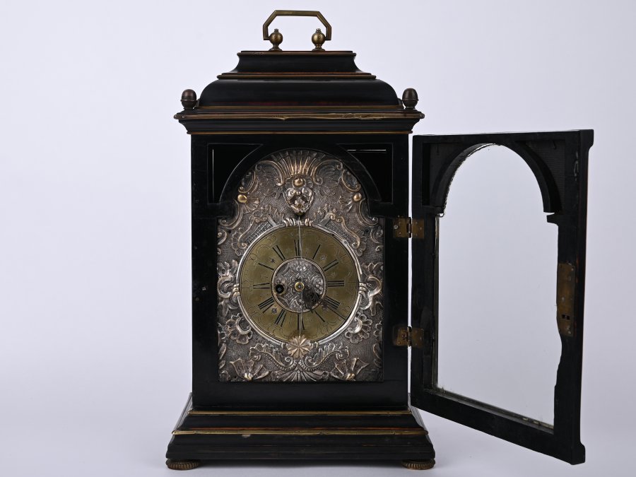 BAROQUE TABLE CLOCK