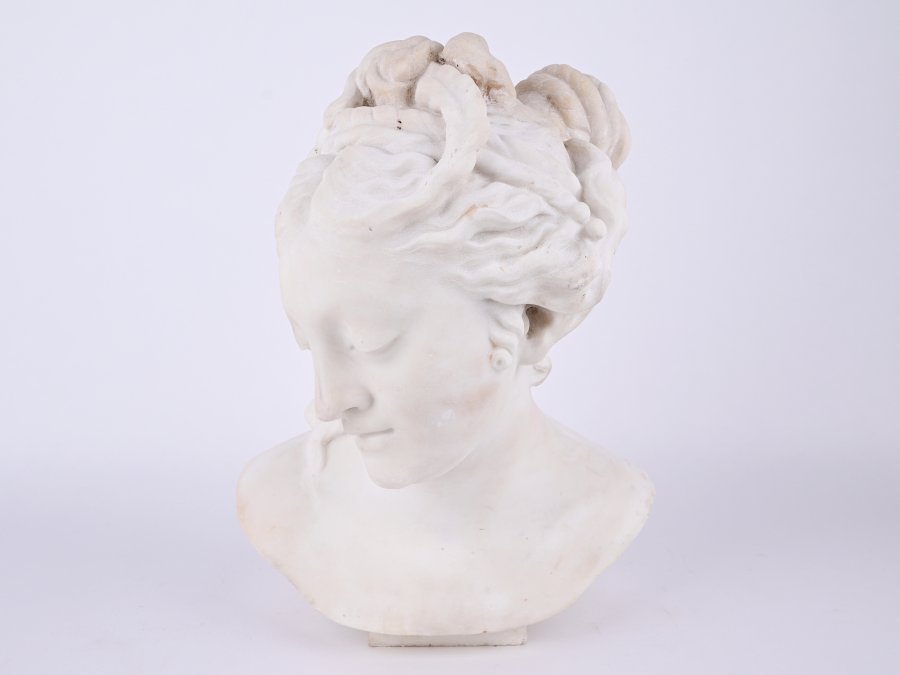 BUST OF A GIRL