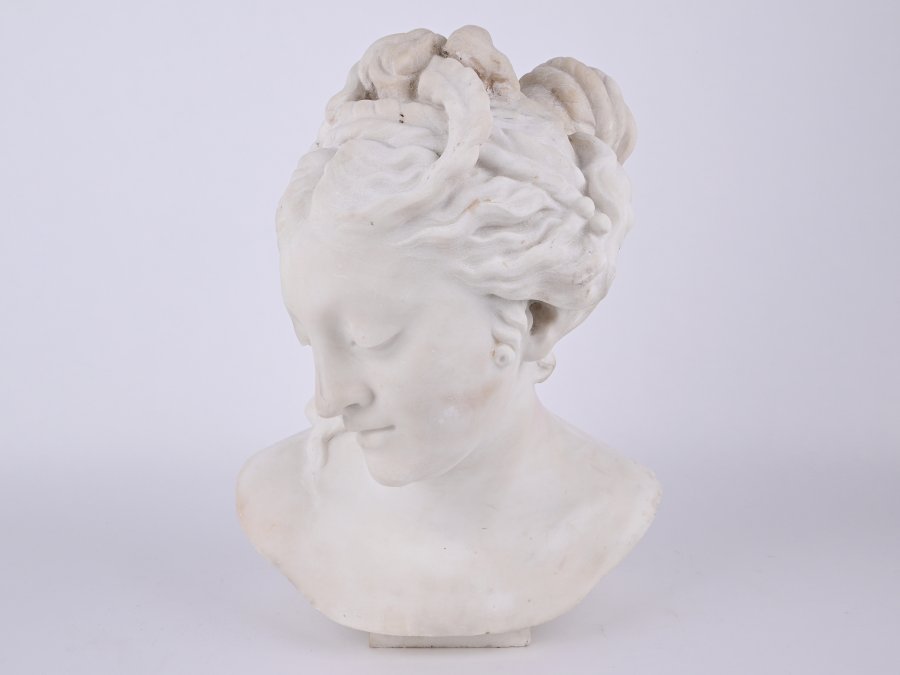 BUST OF A GIRL