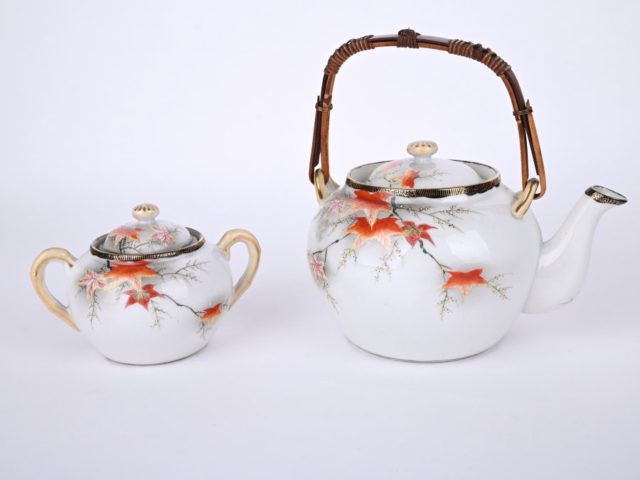 JAPONSKÝ PORCELÁNOVÝ SET