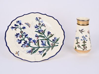 SET OF PORCELAIN WITH FLOWERS