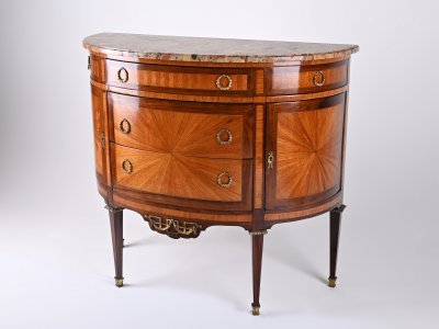 DEMI-LUNE COMMODE