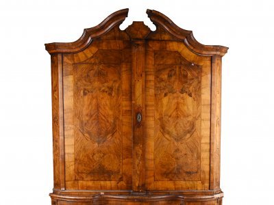 IMPRESSIVE BAROQUE COMMODE WITH WARDROBE