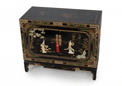 SMALL CHINESE CABINET