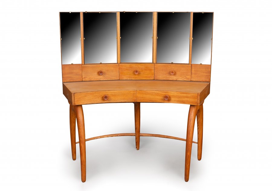 DRESSING TABLE WITH MIRROR