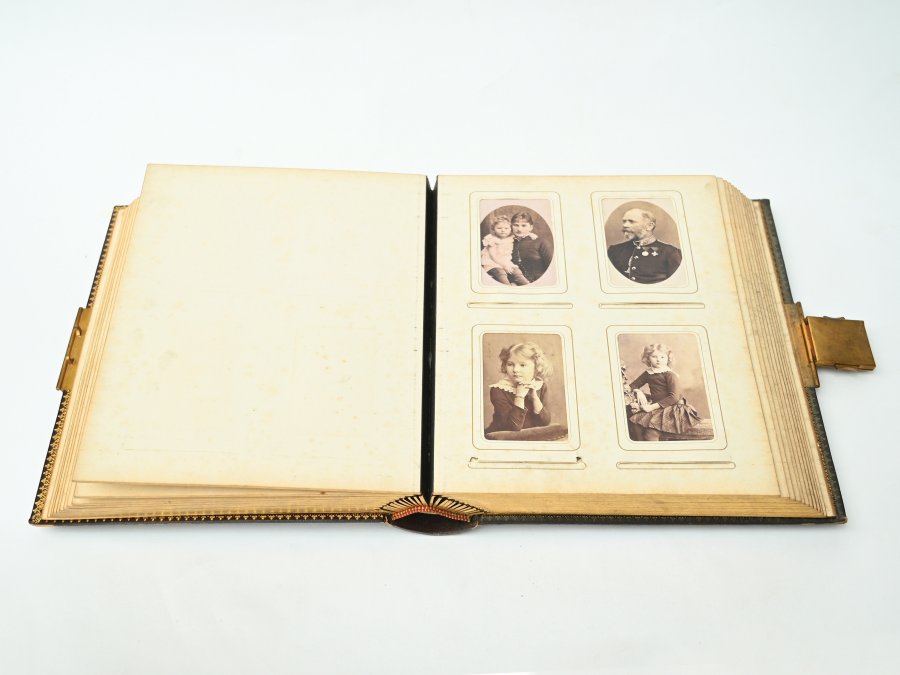 PERSONAL PHOTOALBUM OF JOHANN PETERLAK