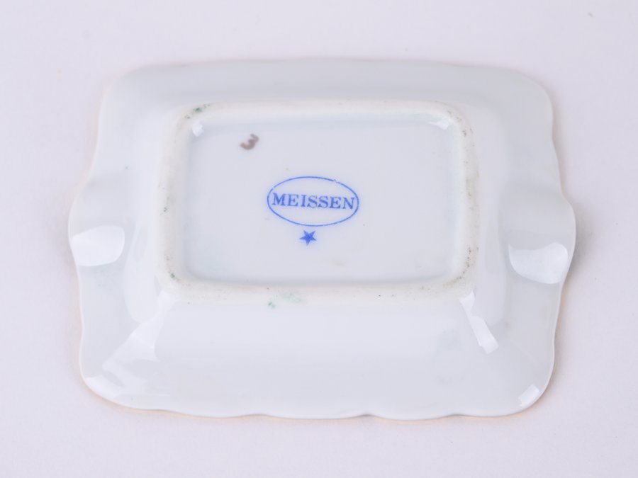 MEISSEN SMOKER SET