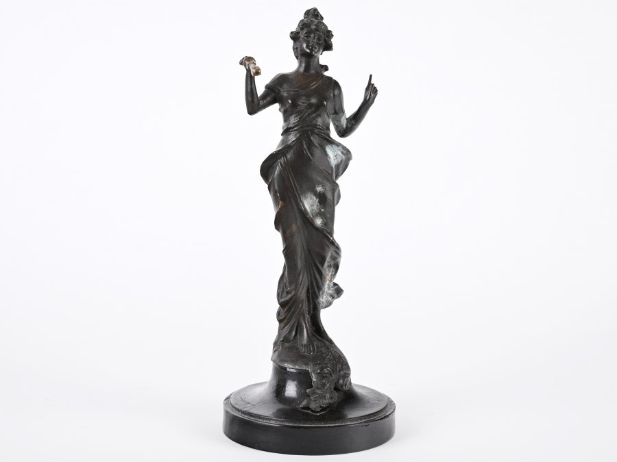 A FIGURAL ART NOUVEA CLOCK