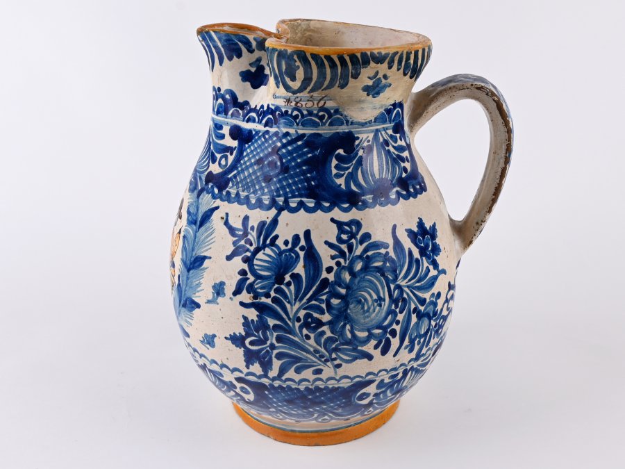 JUG OF A WEAVERS' GUILD