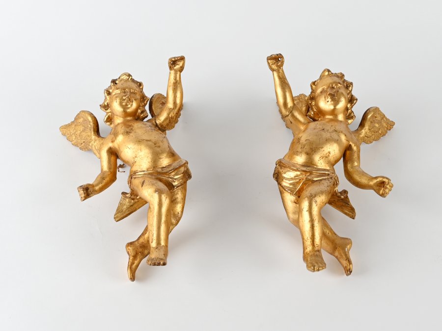 PAIR FLYING PUTTI