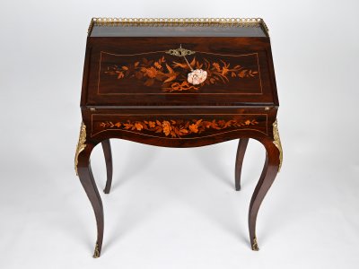 A NAPOLEON III BUREAU