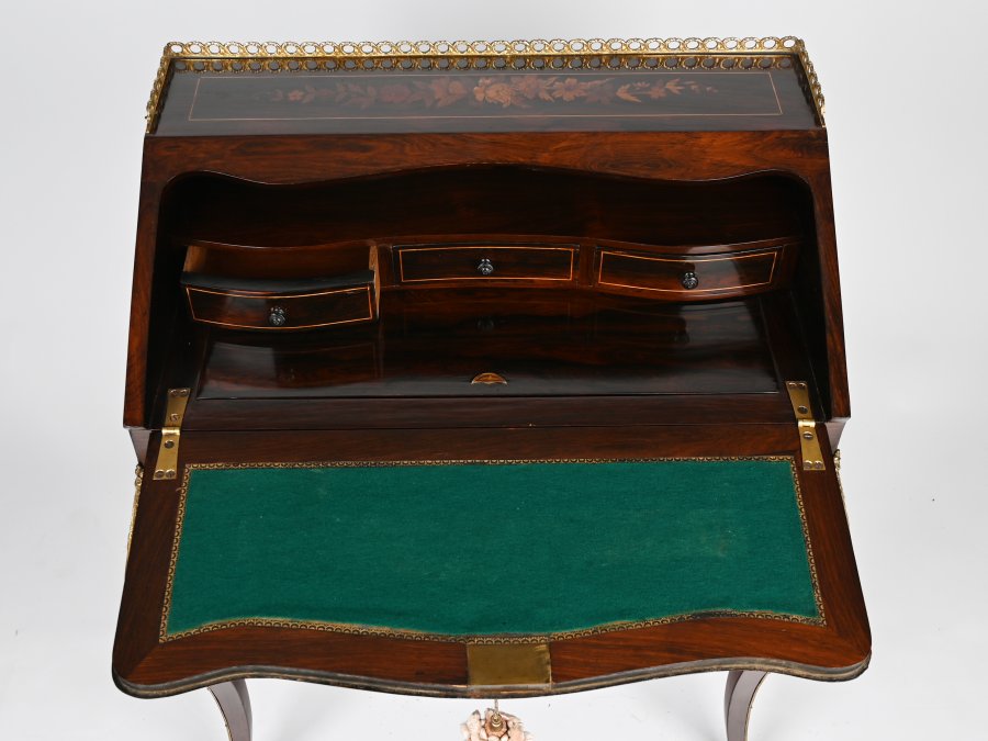 A NAPOLEON III BUREAU