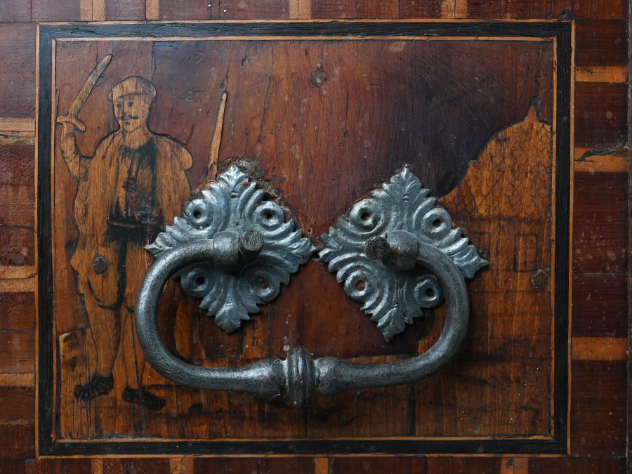 A FOLK INLAID CHEST