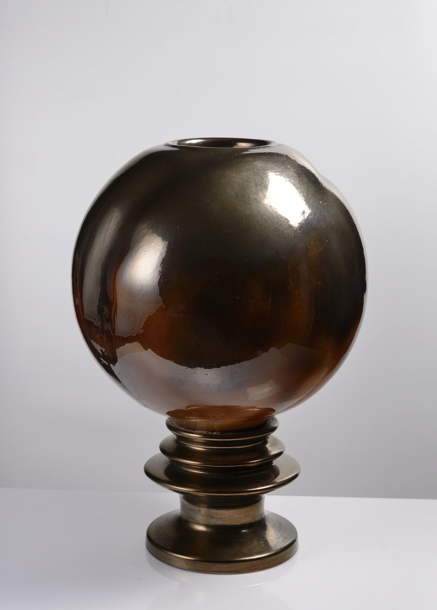 Vase - Molded Ball on a Plinth