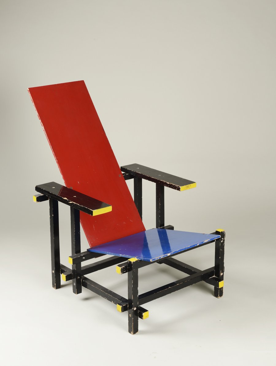 Red and blue Chair(Replik )