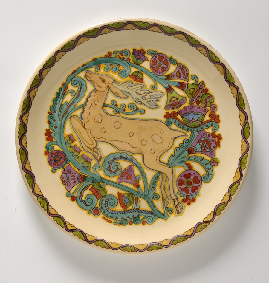 A PLATE WITH A STAG MOTIF