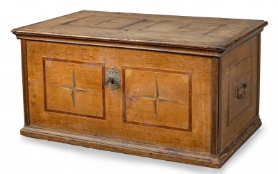 FOLK CHEST