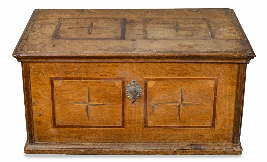 FOLK CHEST