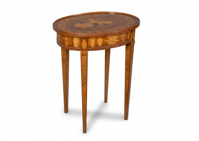 CLASSICAL SIDE TABLE