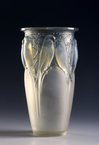 Lalique Vase "Wellensittiche"