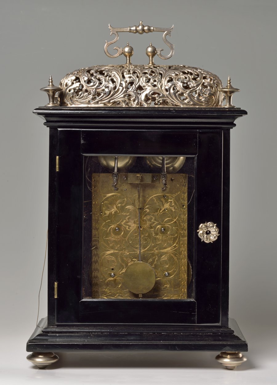 BAROQUE TABLE CLOCK