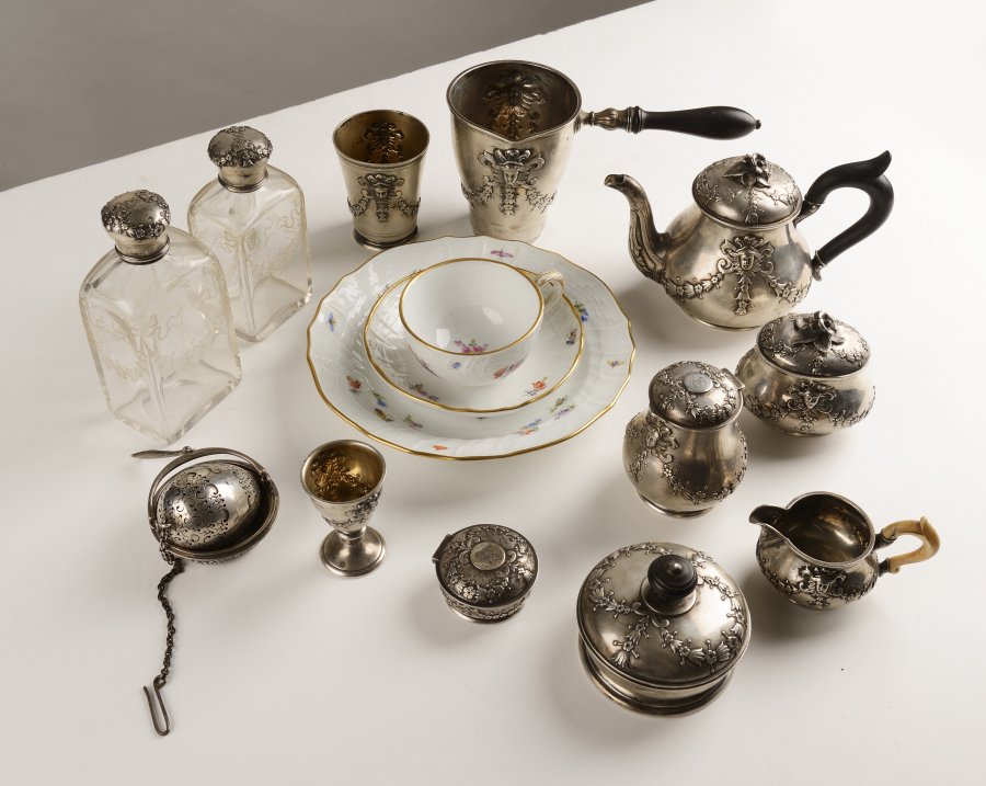 A Traveling Tea Service