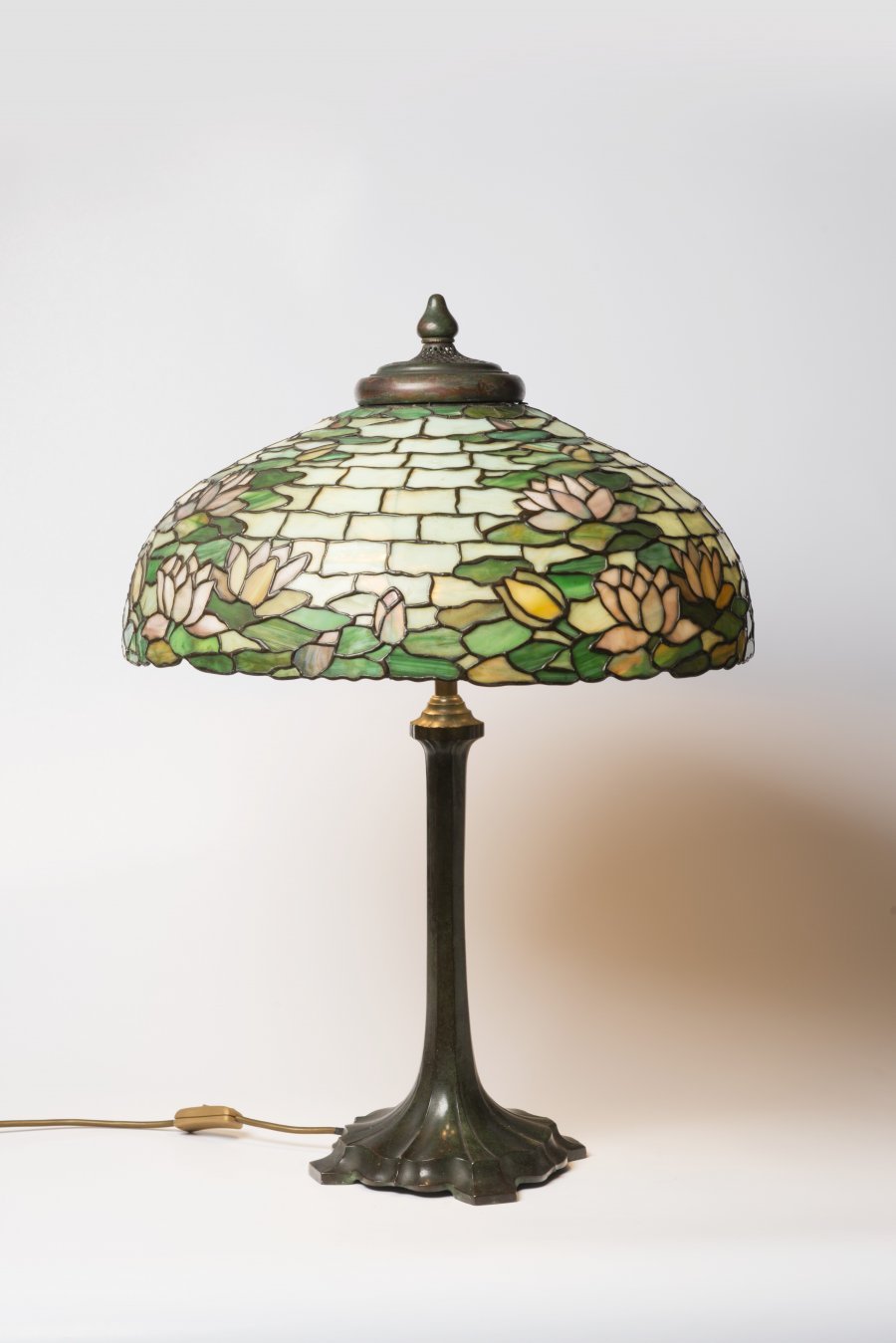 A TIFFANY STYLE LAMP